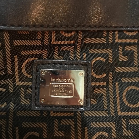 🆕Liz Claiborne medium size handbag - Picture 3 of 5